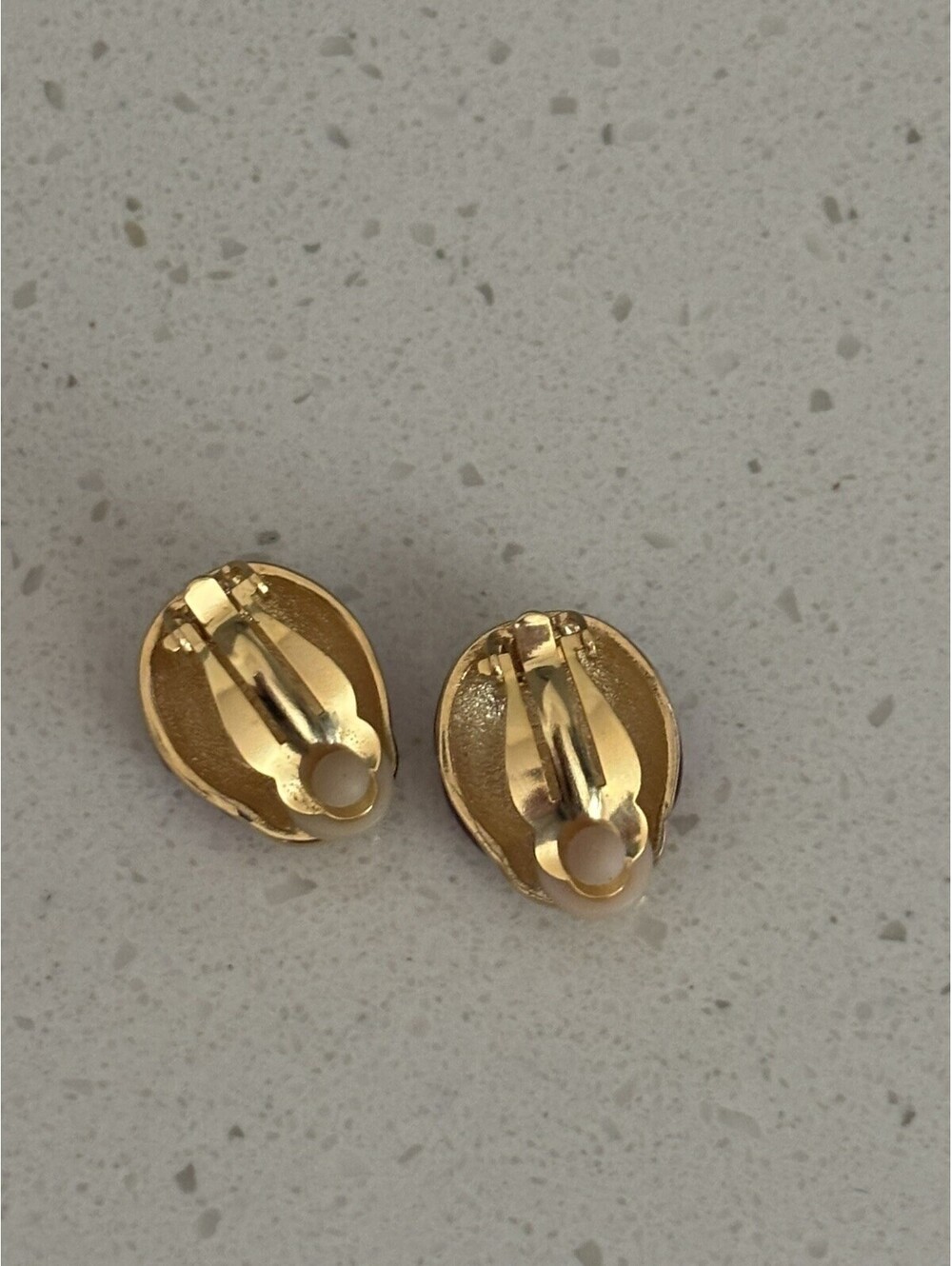 Joan Rivers Gold Tone Red Enamel Lady Bug Chunky Earrings Clip On - Picture 4 of 4